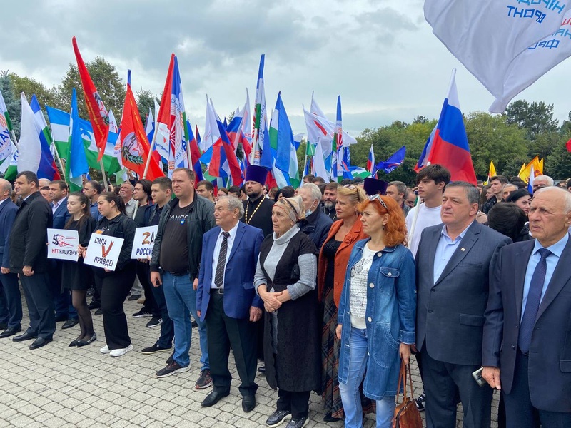 В Нальчике прошла акция в поддержку референдумов в Донбассе