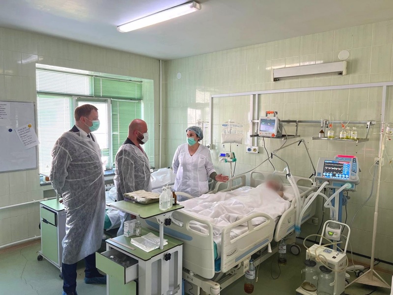 Благодарственное письмо от заведующей больницы получил депутат ЛДПР