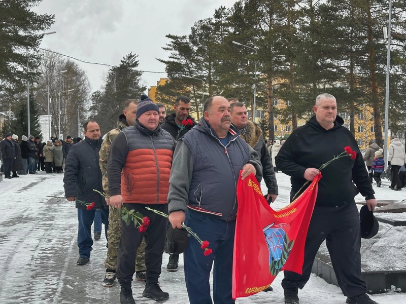 Имя твое неизвестно, подвиг твой бессмертен