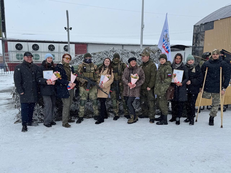 Представители ЛДПР в Кузбассе поздравили с Международным женским днем волонтеров  