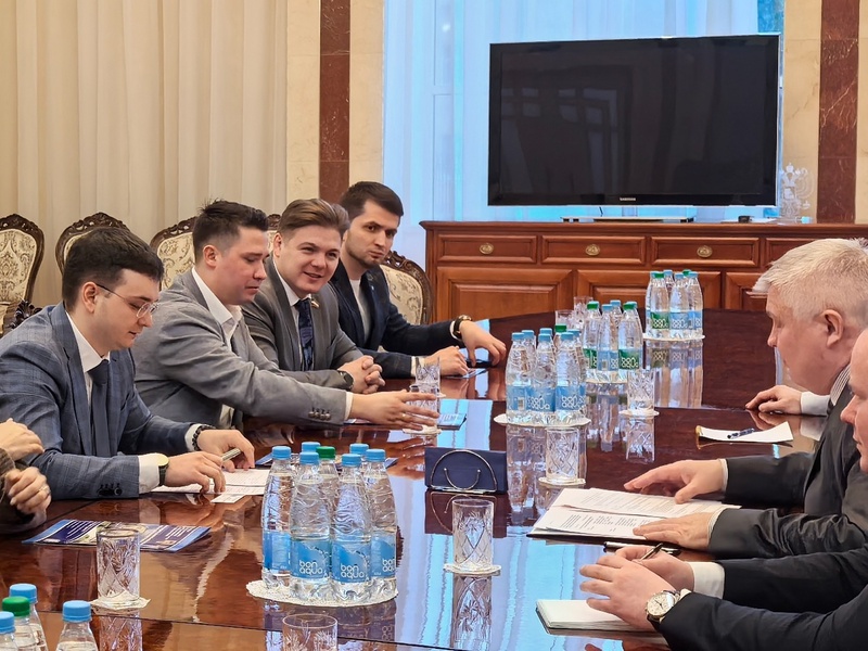 Михаил Молчанов в составе делегации Молодежного парламента работает в Республике Беларусь