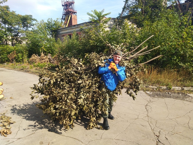 Хакасский партиец Михаил Молчанов: на Донбассе ждут волонтеров и уважают ЛДПР