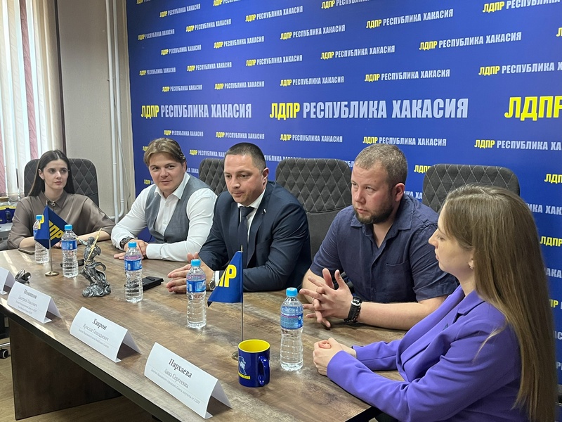 В Хакасии побывал депутат Госдумы Дмитрий Новиков
