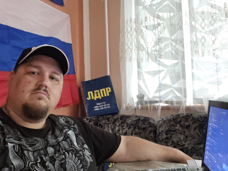 Депутат Артем Зыбин провёл видеоприём граждан в Новотроицком округе