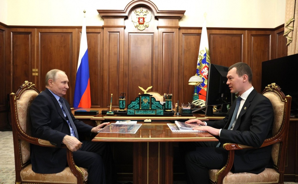 Владимир Путин провел рабочую встречу с Михаилом Дегтярёвым