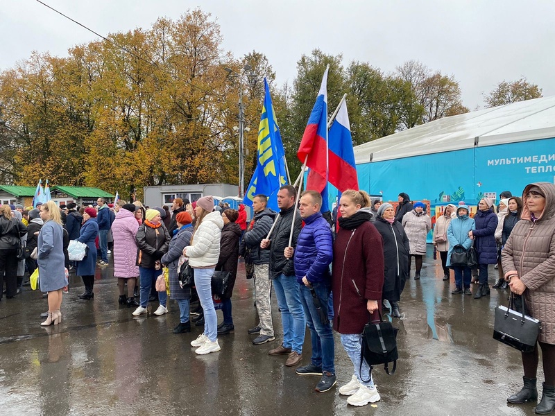 Члены Кировского регионального отделения ЛДПР присоединились к акции в поддержку референдумов