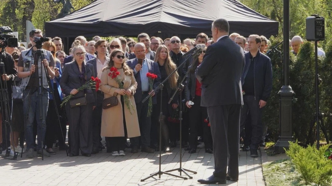 Владимиру Жириновскому 77 лет!