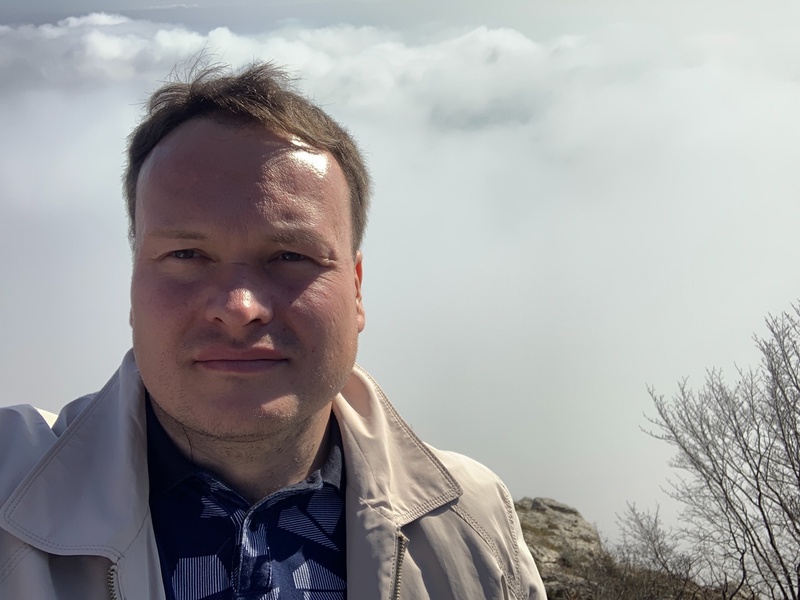 Константин Савельев требует благоустройства территории у школы № 3 в Сыктывкаре