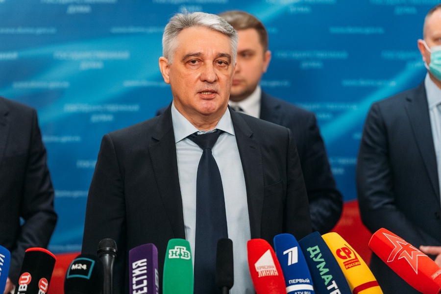 Стоит ли нам переходить на китайскую платёжную систему, рассказал Аркадий Свистунов