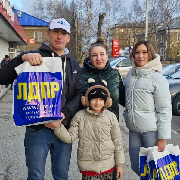  В Сосногорске поздравили отцов!