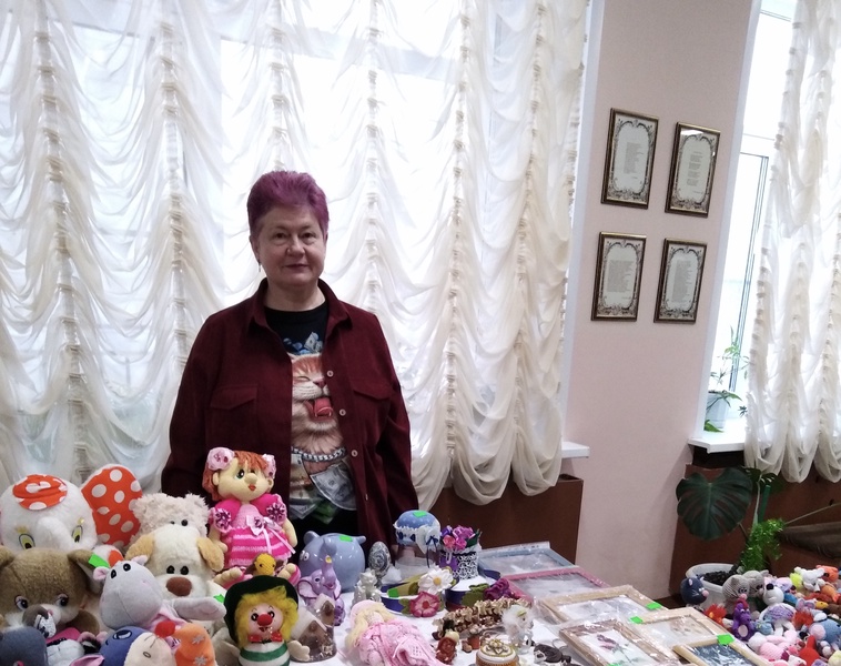 В Костромской области партийцы провели благотворительную распродажу, чтобы помочь бездомным животным