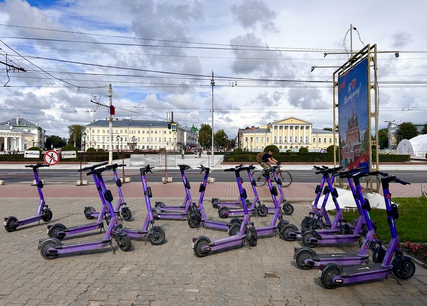 Предложения костромских депутатов по регулированию движения электросамокатов учтут в Минтранспорта 