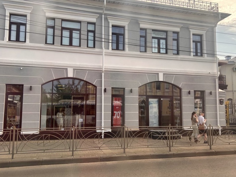 После пикетов ЛДПР центральные улицы Костромы почистили от вывесок на латинице 