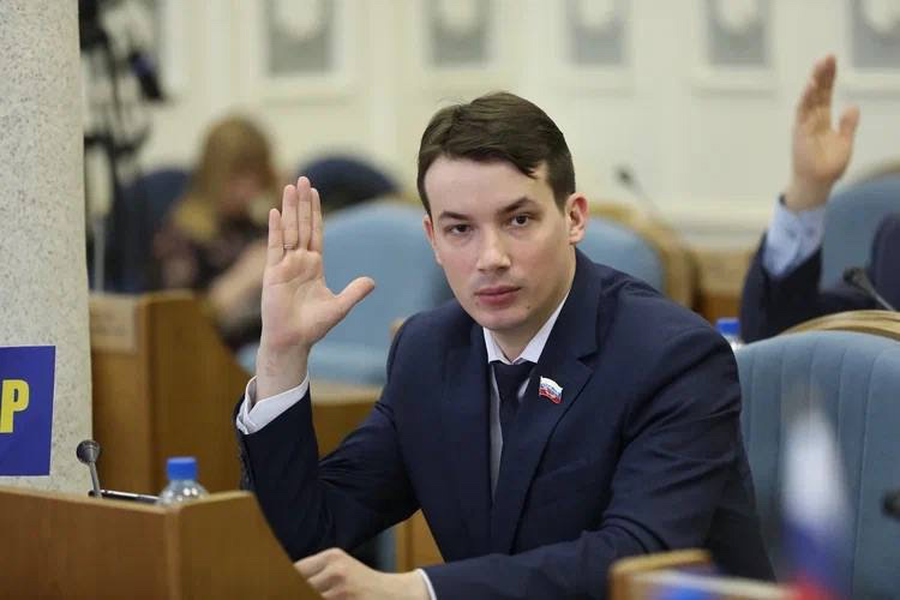 Руководитель ЛДПР в Костромской области поддержал повышение пособий беременным студенткам