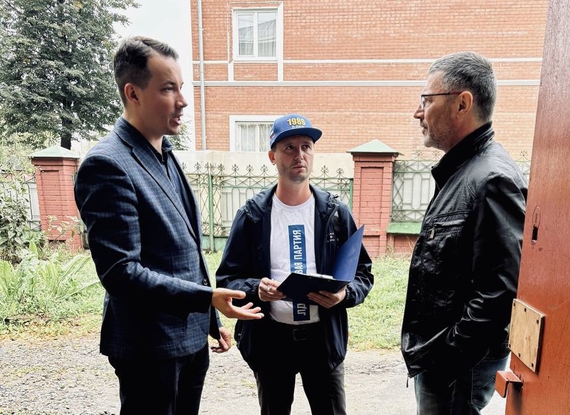 Без газа и благоустройства: в ЛДПР заступились за права жителей дома на улице Нижняя Дебря 