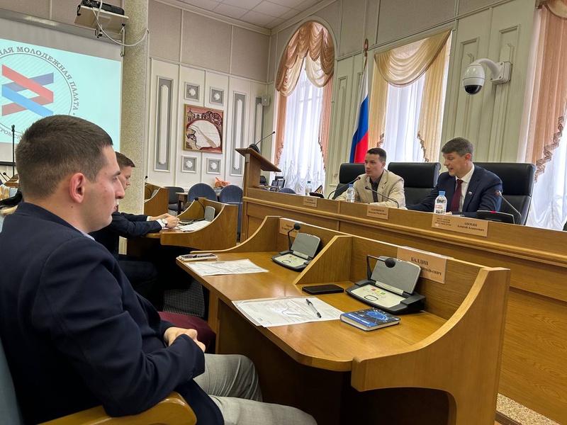 Руслан Фёдоров: интерес молодежи к политике и общественной жизни важно всячески поддерживать