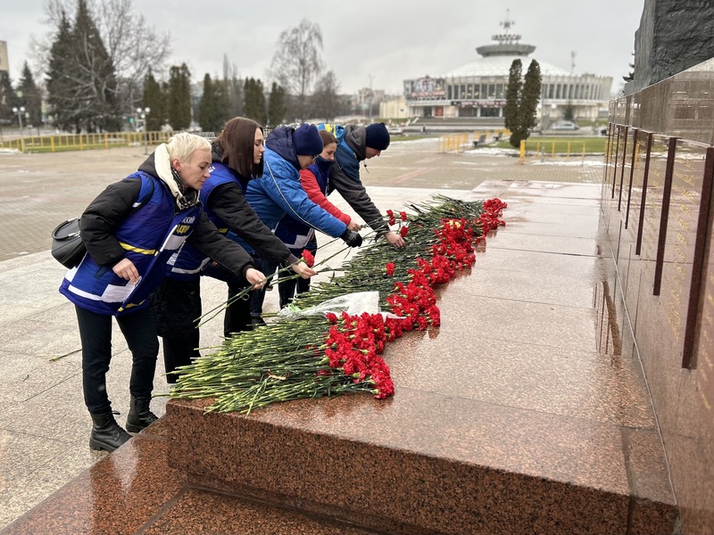 Костромские активисты ЛДПР почтили память Неизвестного Солдата