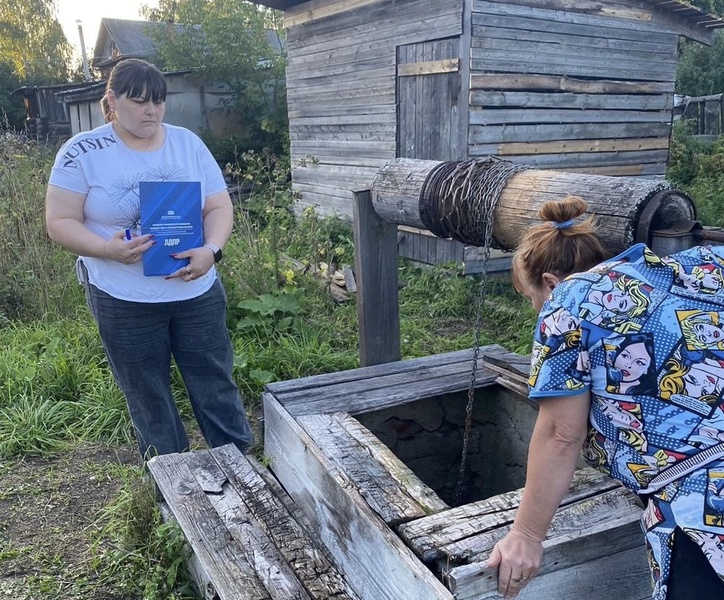 В Костромской области партиец Ирина Карбасова защищает права шарьинцев на чистую воду 