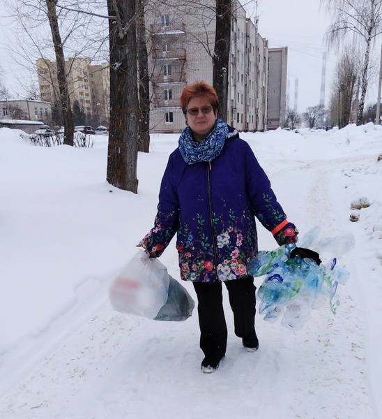 Партийцы из Костромской области сдали вторсырье на благотворительность 