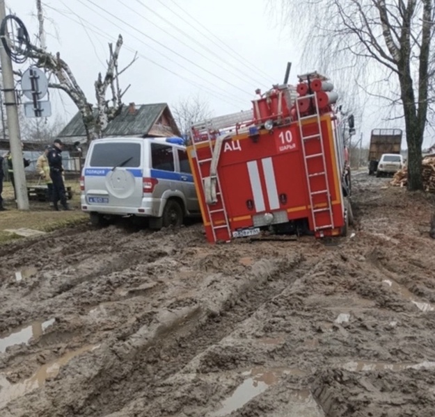 Костромские партийцы возмущены состоянием дорог после газификации в Шарье 