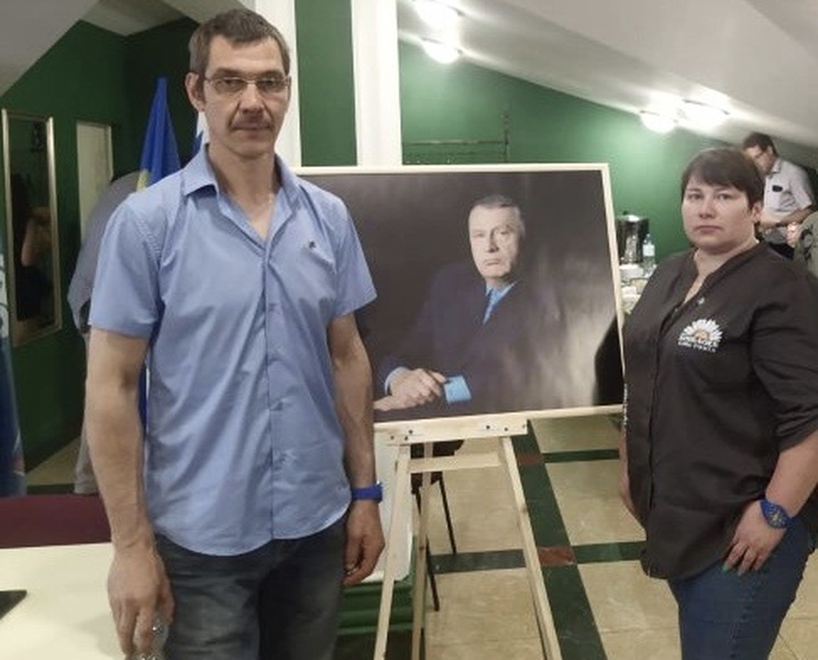 Праздник для целой династии: партийцы из Шарьи отмечают День железнодорожника