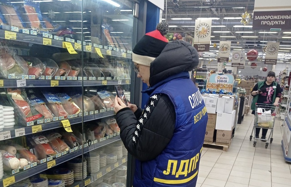 Молодежь ЛДПР выступает за честные цены на продукты и товары для костромичей