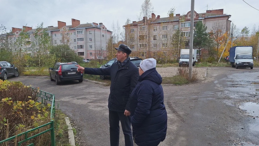 Депутат ЛДПР взял на контроль коммунальную ситуацию в одном из микрорайонов Костромы 