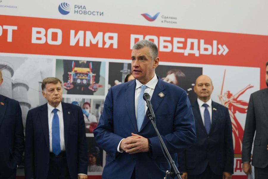 В Госдуме открылась выставка «Экспорт во имя Победы»