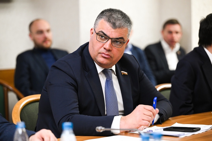 Герои РФ по всей стране должны иметь одинаковые льготы, ‒ Панеш