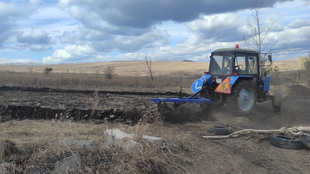 Депутат ЛДПР добился противопожарной опашки в Емельяновском районе