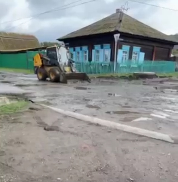 В Бархатово сорвали сроки ремонта дорог