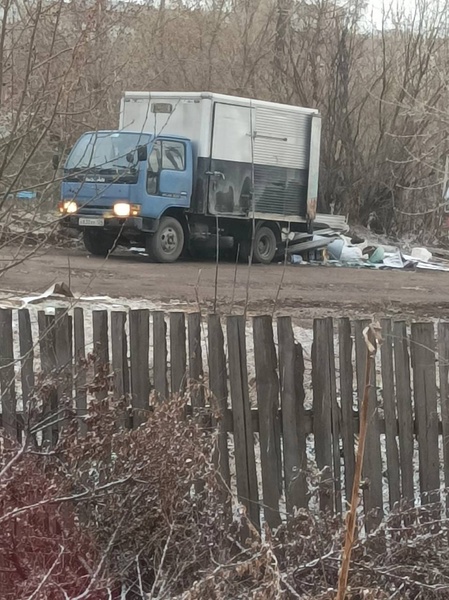 Жители Октябрьского района снова жалуются на несанкционированные свалки