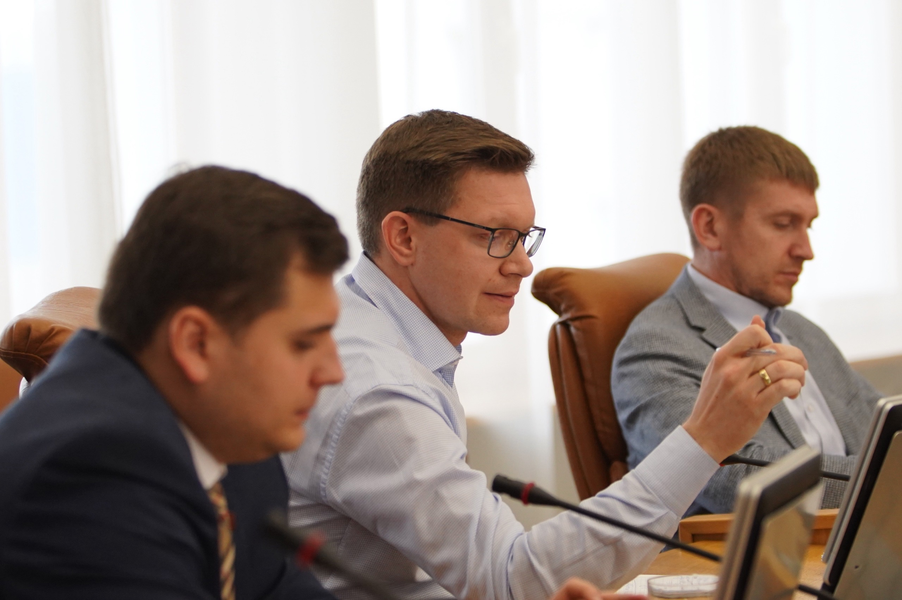 200 миллионов не спасли: депутаты ЛДПР требуют отчёта по скандальным УК