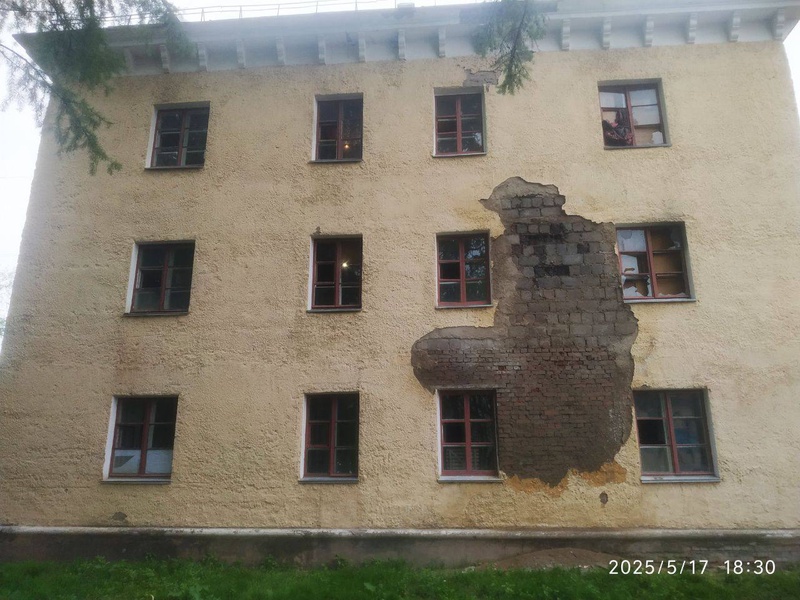 В Железногорске аварийный дом, подлежащий расселению, вновь стал пригодным для проживания