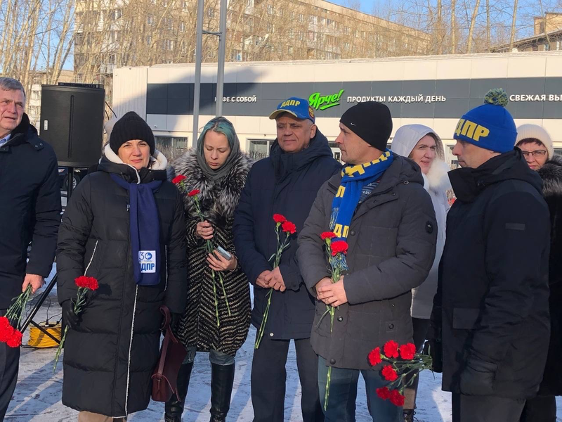 Партийцы в Ачинске чтят и помнят великий подвиг предков