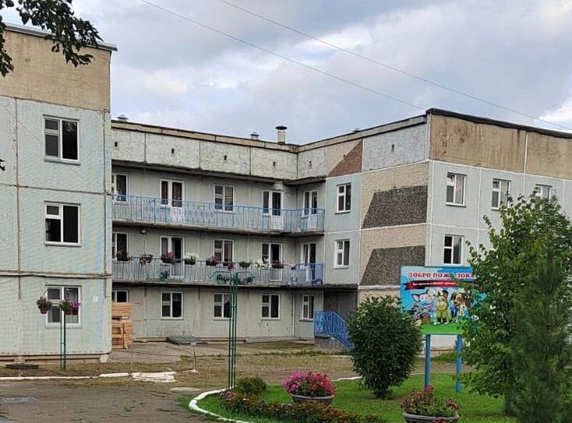 Территория детского сада в Кедровом небезопасна для детей, но местная администрация бездействует