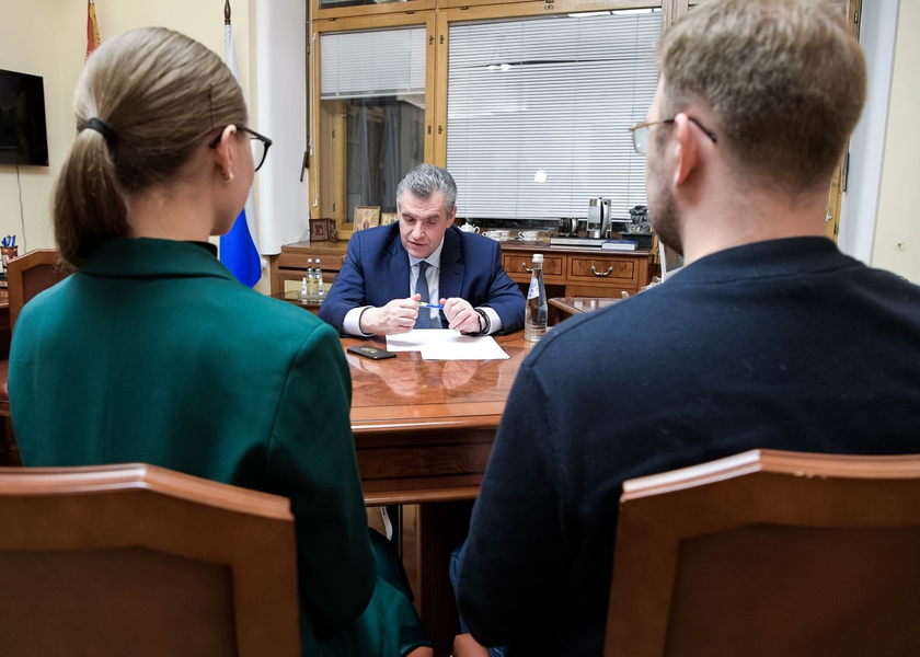 Председатель ЛДПР Леонид Слуцкий провёл Всероссийский приём граждан