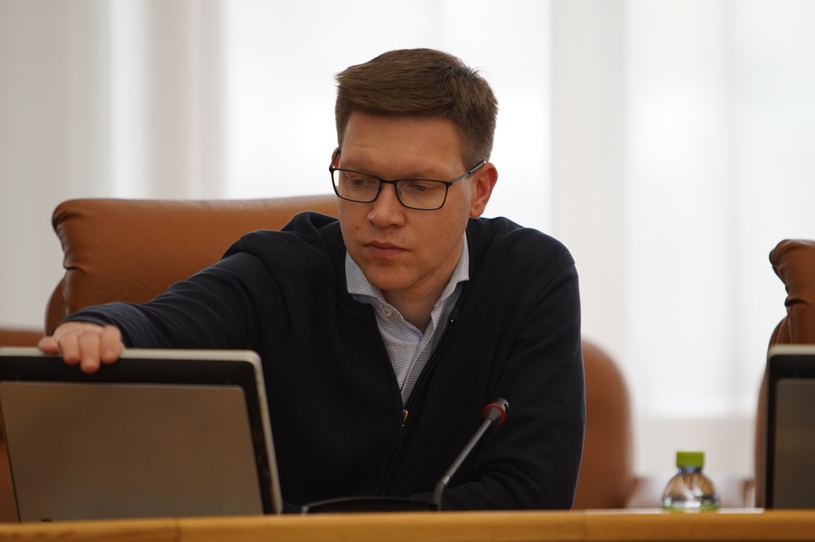 Подходы к работе со стаями бездомных собак нужно менять, считают в ЛДПР