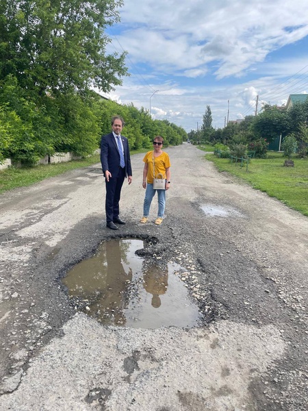 Депутаты от ЛДПР организовали ремонт дорог на двух улицах Кургана