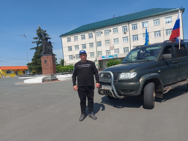 Координатор ЛДПР в Частоозерье проехал по селу в День России