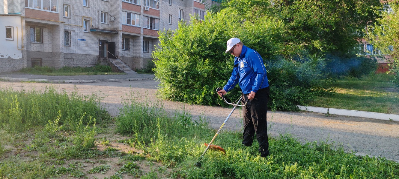 Шадринское городское отделение ЛДПР оперативно устранило опасность на детской площадке