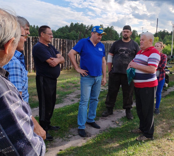 Мобильная приемная ЛДПР работает в поселке Чернавский Курганской области