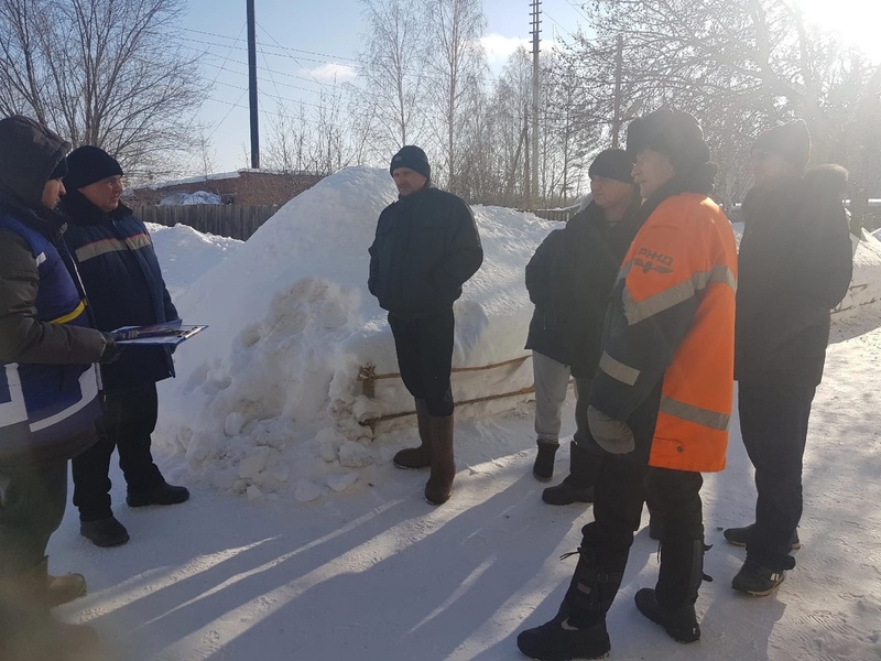 Доверенные лица ЛДПР проводят встречи с жителями в Курганской области