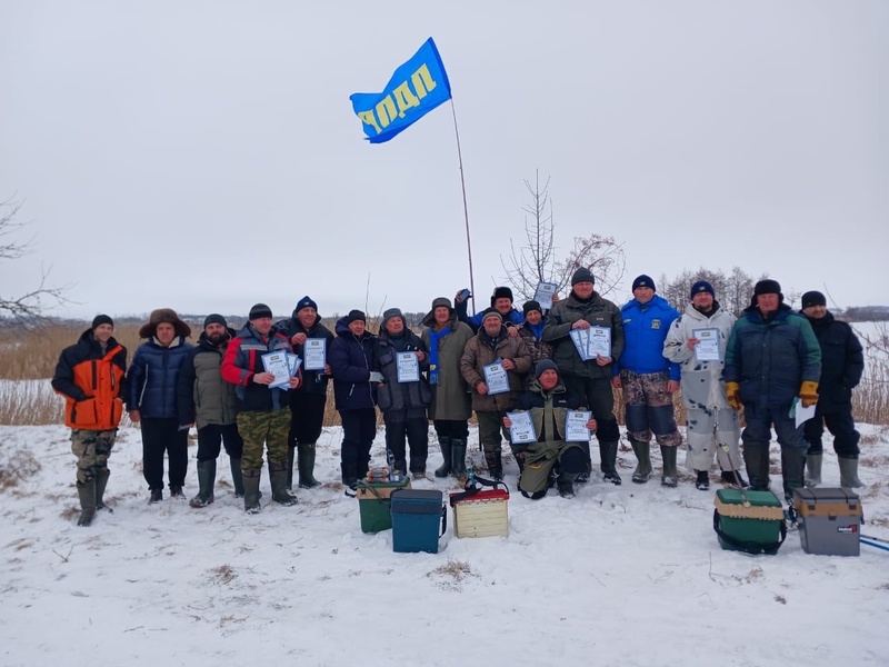 В Курской области прошли соревнования по подлёдному лову памяти Владимира Жириновского