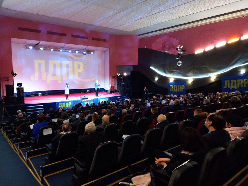 Партийцы Курска вместе со всей страной поддержали Русскую армию