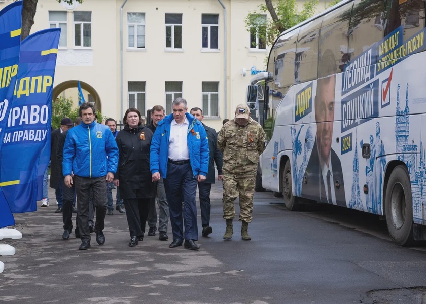 ЛДПР отправила ко Дню Победы очередной гуманитарный конвой в зону СВО