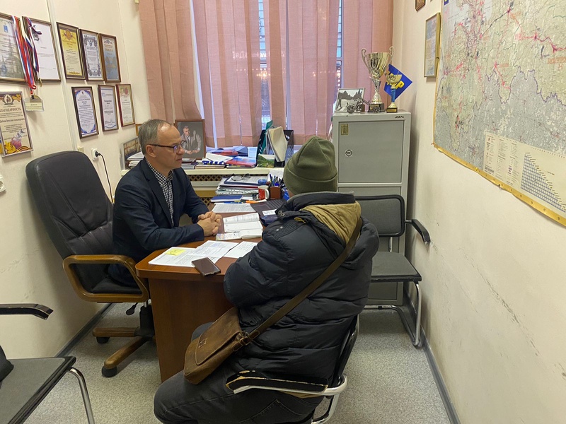 Ленинградские партийцы решают проблемы граждан
