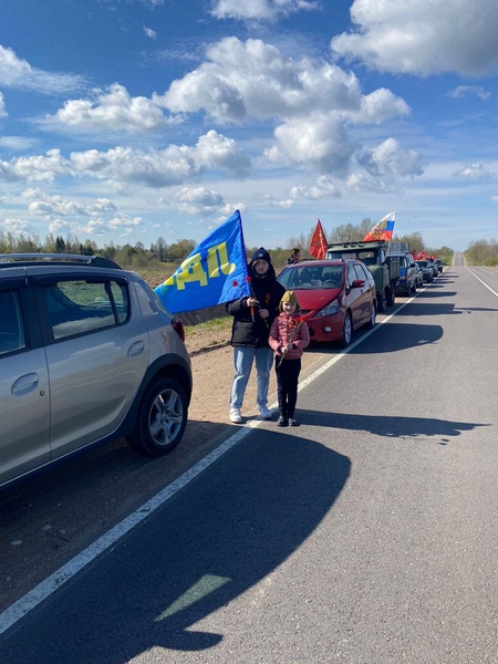 Актив ЛДПР организовал автопробеги в Ленинградской области