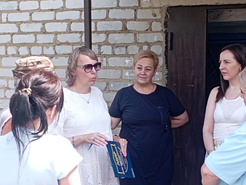 Активисты ЛДПР решают проблемы сельских жителей