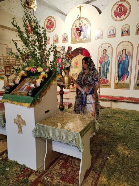 Липецкие партийцы празднуют Святую Троицу
